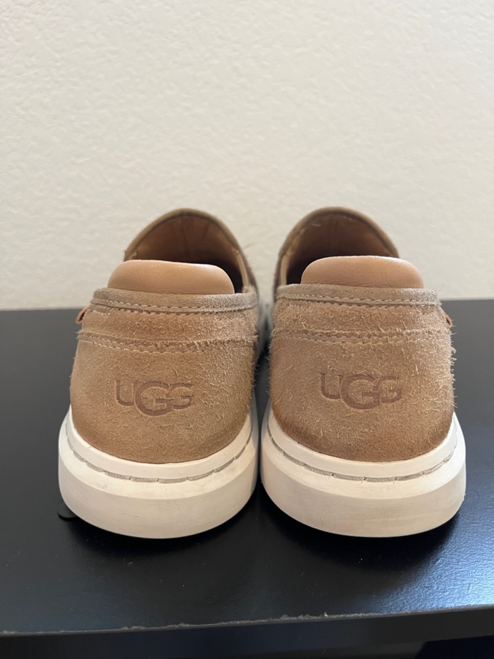 UGG Womens Chestnut Suede Slip-On Casual Loafers - Picture 4 of 8